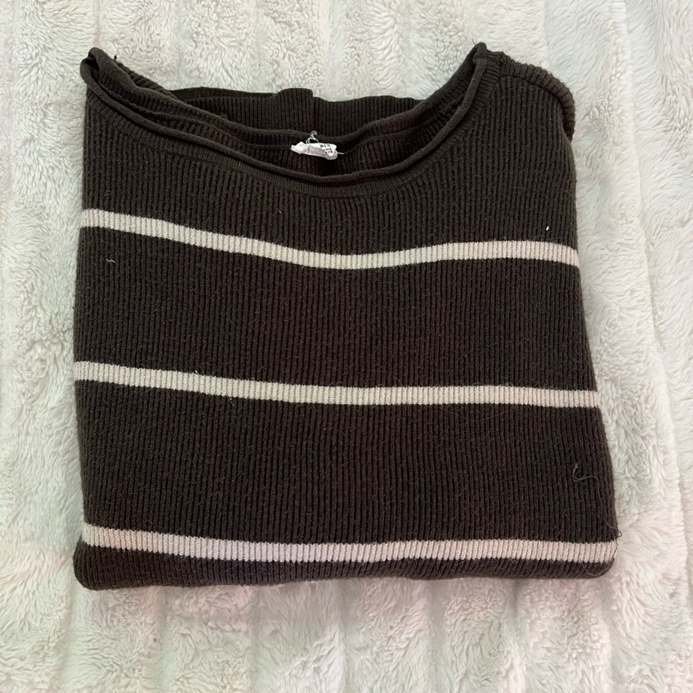 Dark green Garage sweater